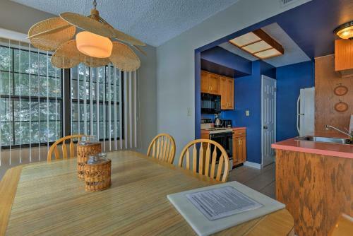 Apartamento Lakefront Lake Harmony Condo With View Near Skiing!