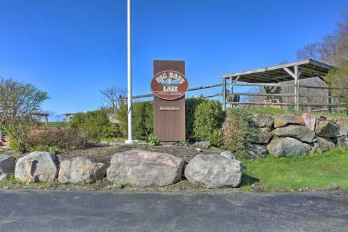 Big Bass Resort Home Deck, Beaches And More!