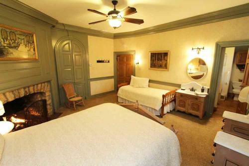 Rocky Acre Farm Bed & Breakfast