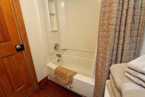 Rocky Acre Farm Bed & Breakfast