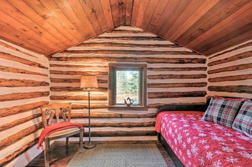 Macungie Cabin With Fireplace Near Bear Creek Skiing!