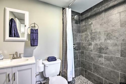 Downtown Aiken Apartment - Shop, Dine And Golf!