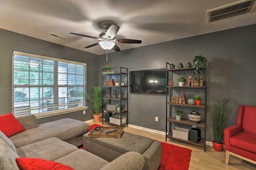 Cozy Townhome With Lanai 15 Mi To Charleston!