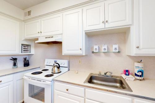 652 Windermere