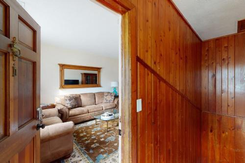 652 Windermere