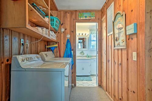 Beachfront Edisto Island Townhome With Screened Porch