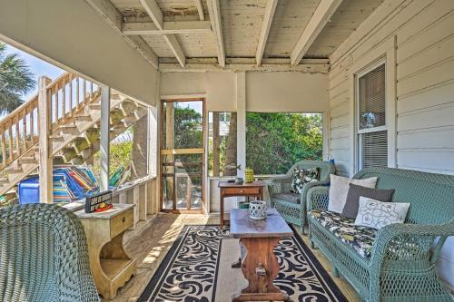 Beachfront Edisto Island Townhome With Screened Porch
