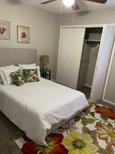 The Groovy Green Getaway