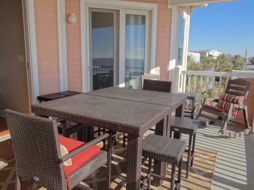Ocean Point Villa 201