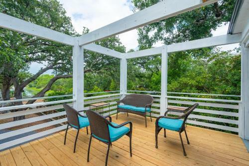 808 E Ashley - The Board And Batten - 3 Bedrooms Near Ocean
