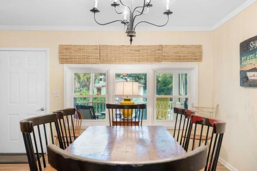 612 E Ashley - Shore Beats Work - 4 Bedrooms