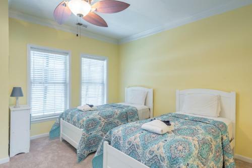 103 Waters Edge ~ 3bed/3bath Townhouse~ Pool~fishing Dock