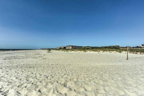 Apartamento Beachfront Resort Condo Pool, Tennis, Gym, Etc!