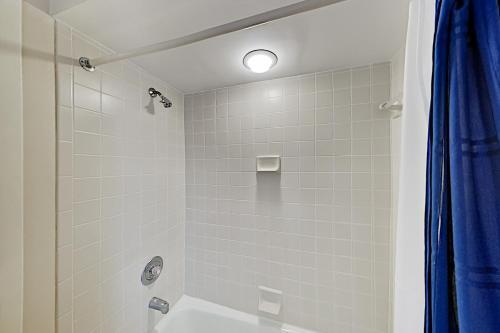 Apartamento Remodeled 2 Br, 2 Ba - Superior On Lagoon Condo