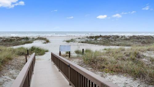 479 Captains Walk