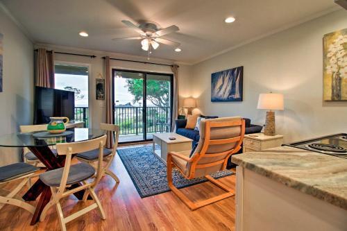 Updated Resort Villa With Pool Access, Steps To Beach