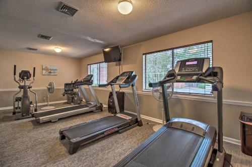 Apartamento Hilton Head Condo With Pool Access - 0 4 Mi To Beach