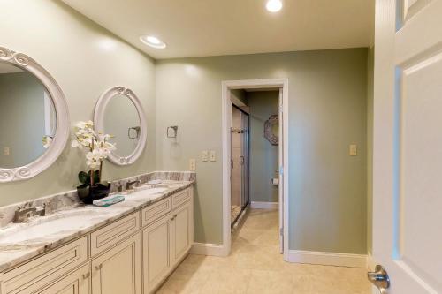 Apartamento Captains Walk Condos