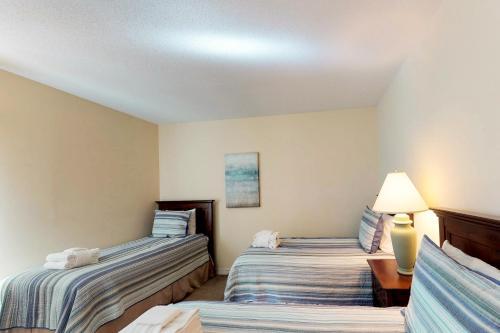 Apartamento Captains Walk Condos