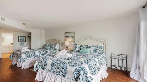 3426 Villamare