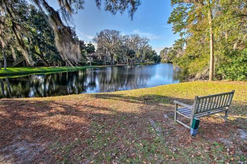 Hilton Head Hideaway - Walk To Beach And Golf Club!