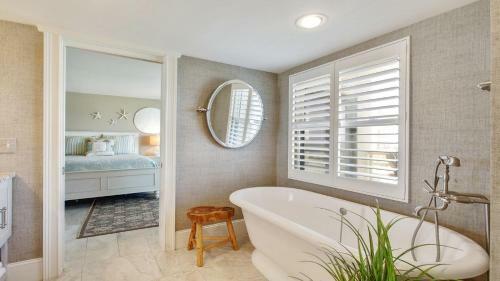 1206 Villamare Villas