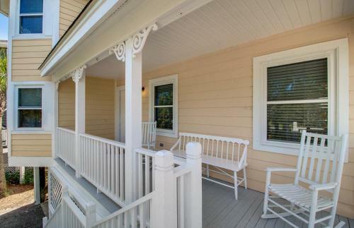 72 Pelican Bay