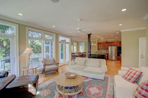 5803 Back Bay Drive