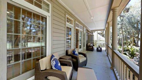 167 Surfsong Road