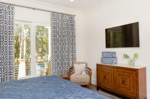 165 Surfsong Road