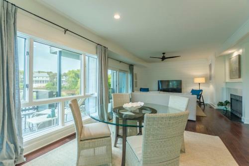 4956 Turtle Point Villa