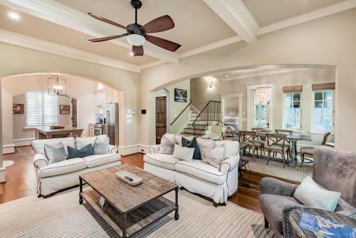 5518 Cypress Point