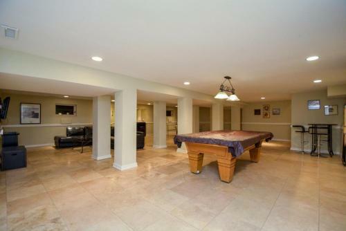 65 Surfsong Road