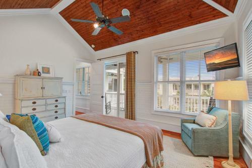 1 Palm Court