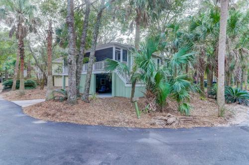 35 Twin Oaks