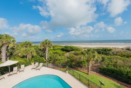 100 Surfsong Road