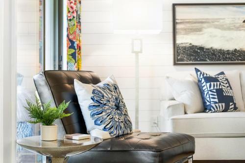 4676 Tennis Club Villa