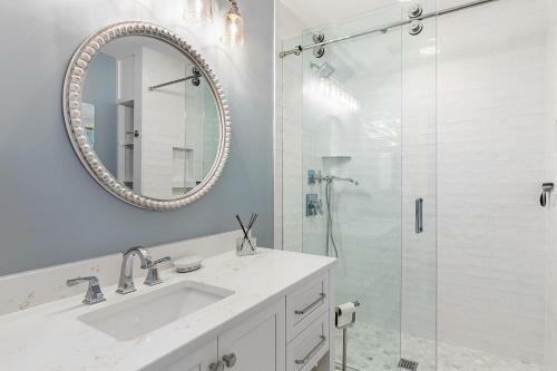 4676 Tennis Club Villa