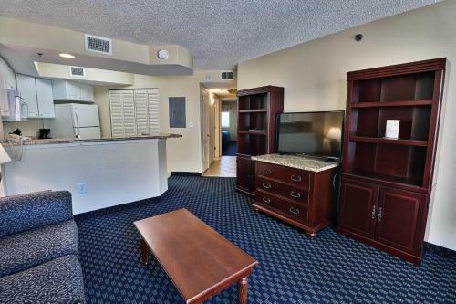 Aparthotel Suites At The Beach