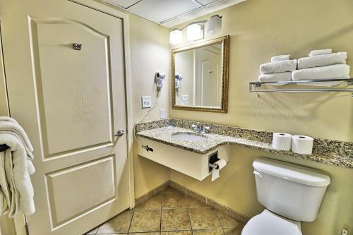 Aparthotel Suites At The Beach