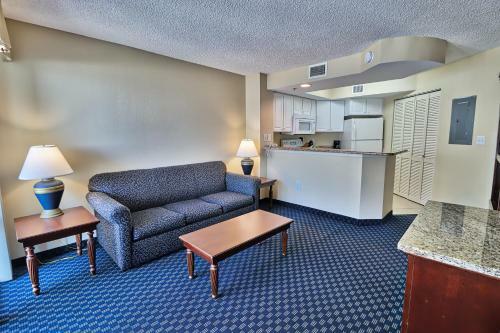 Aparthotel Suites At The Beach
