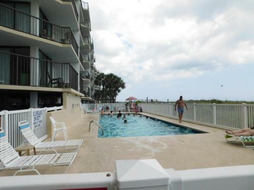 Apartamento Crescent Sands I D5 Condo