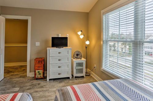 Myrtle Beach Home With Pool Access - Walk To Beach!