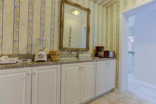 La Buona Vita Home