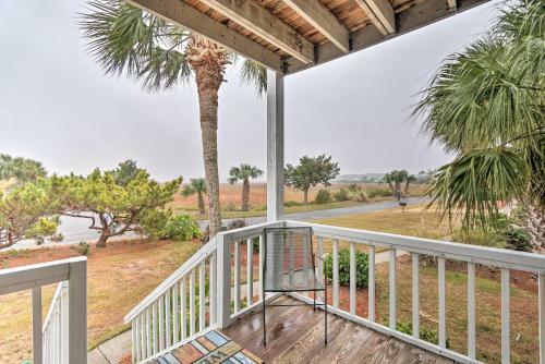 Apartamento Luxe Island Condo With Deck Play, Swim And Relax!