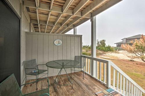 Apartamento Luxe Island Condo With Deck Play, Swim And Relax!