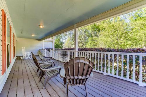 Cherry Grove Escape