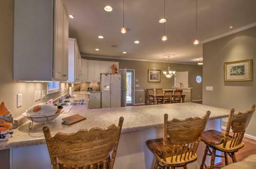 Seneca Townhome On Lake Hartwell Less Than 4 Mi To Clemson