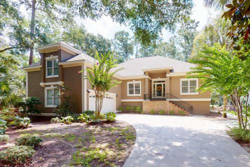 3074 Baywood