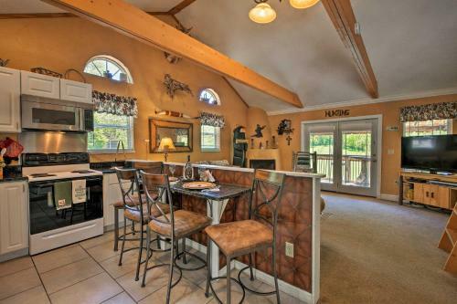 Cozy Cabin On Tenn River - 10 Mi To Chattanooga!